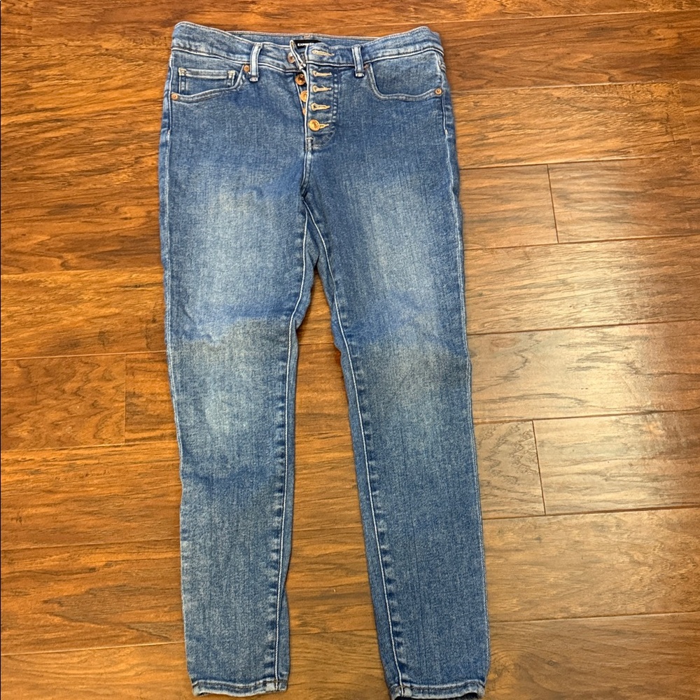 Express Women's mid rise button fly. Smoke free home.